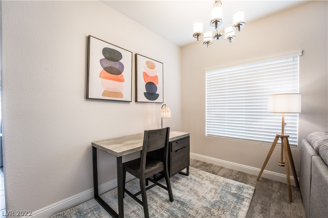 2308 Loggerhead Road Las Vegas, NV 89117 - Photo 9 of 41