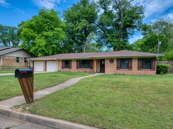 $339,500 | 623 Beechwood Drive, Tyler, TX 75701