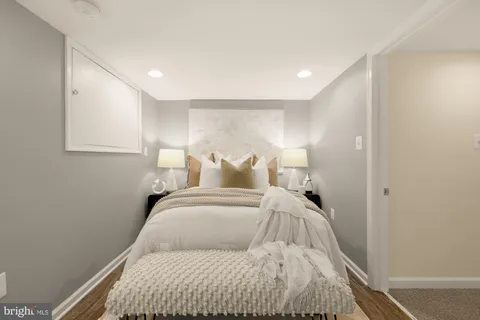 $1,500,000 | 647 A Street Southeast, Washington, DC 20003