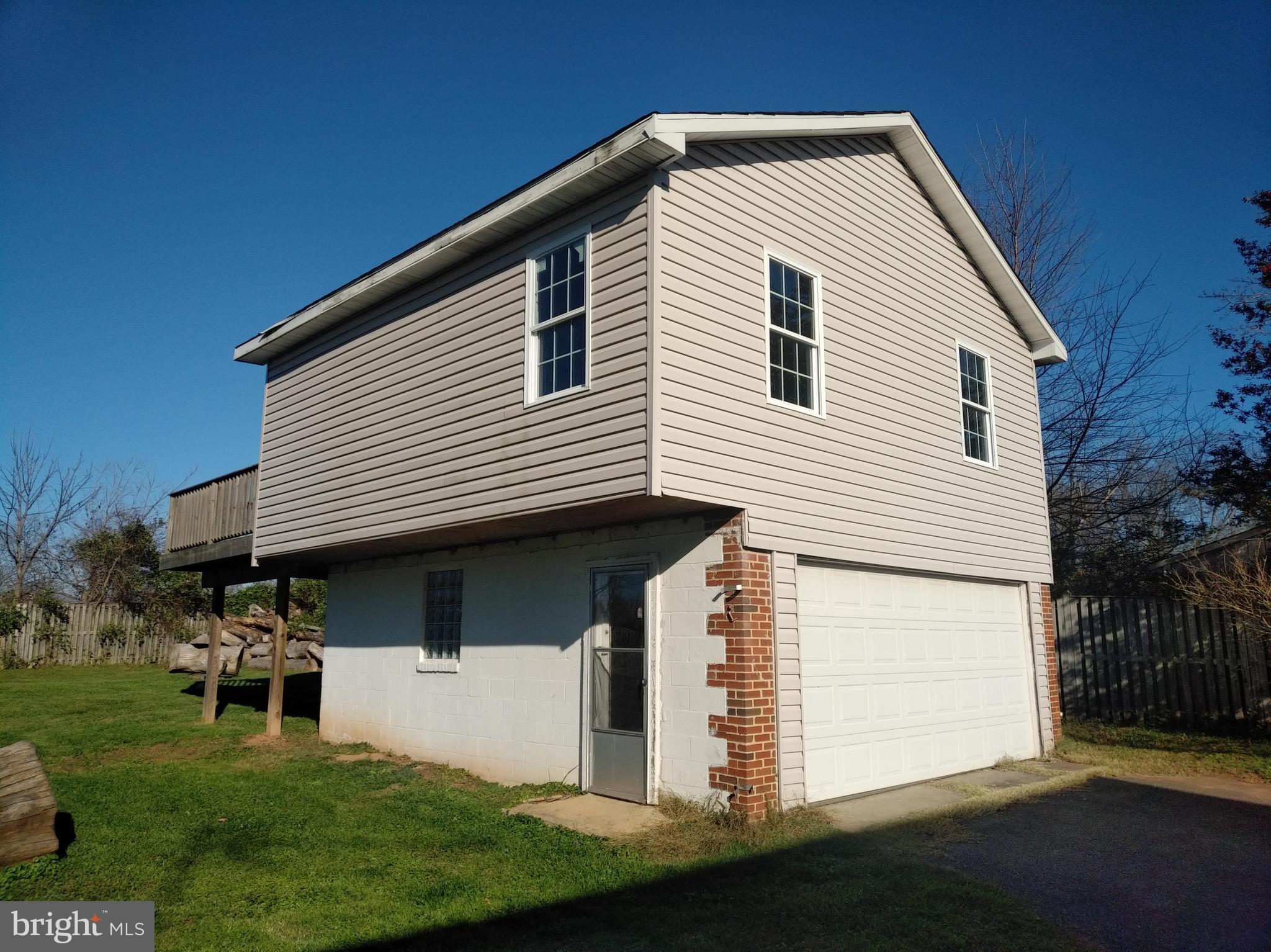 20405 Whites Ferry Road Poolesville, MD 20837 - Photo 3 of 3
