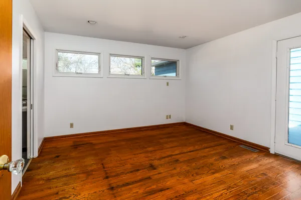 $295,000 | 1004 South Taylor Drive, Carbondale, IL 62901