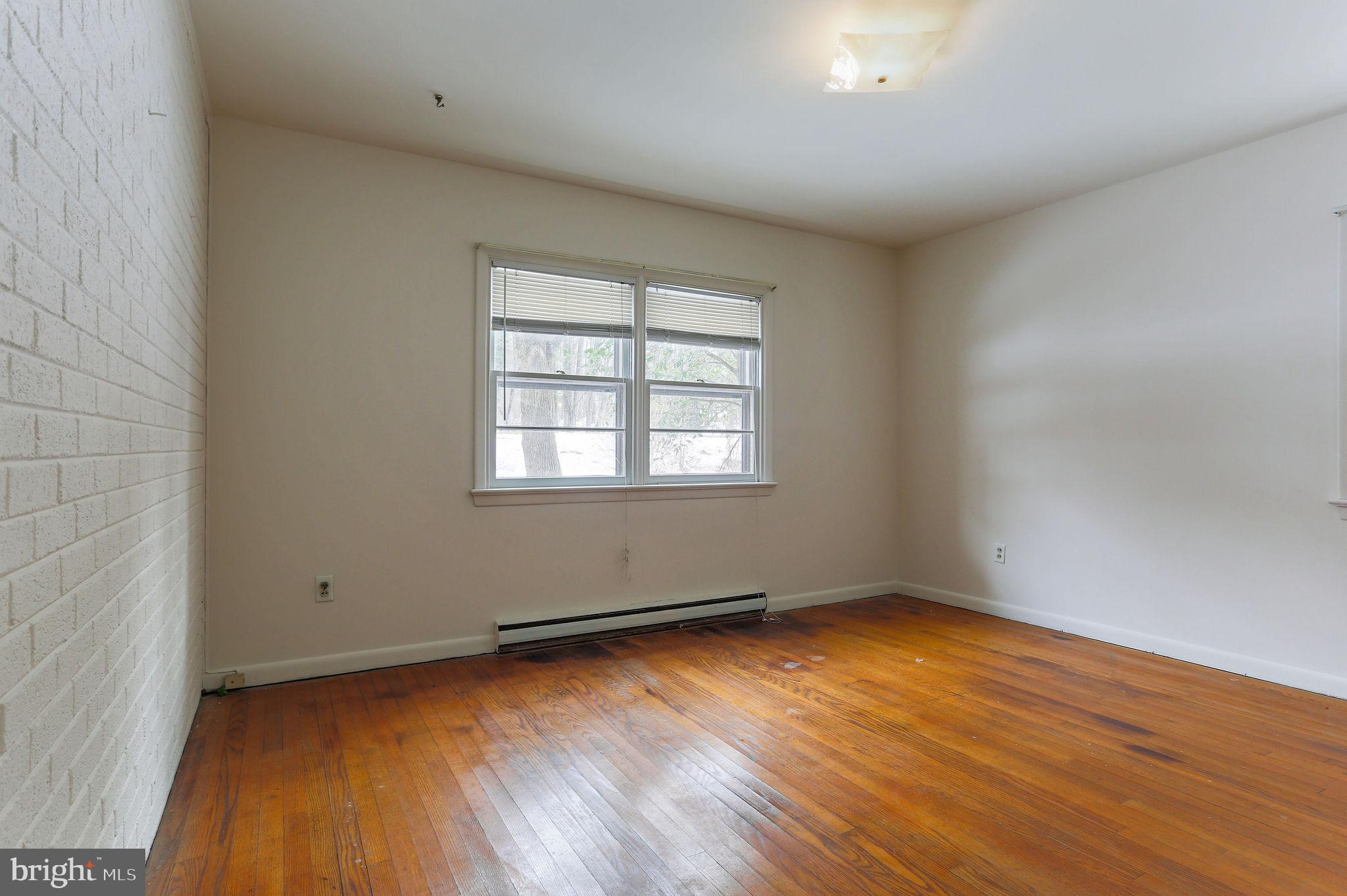 6020 Linganore Road Frederick, MD 21701 - Photo 30 of 46 Bedroom 4 off of Family Room