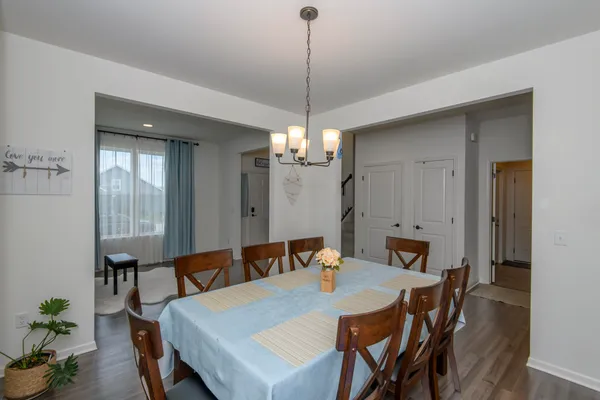 $759,900 | W241-n5660 Maple Grove Lane, Sussex, WI 53089