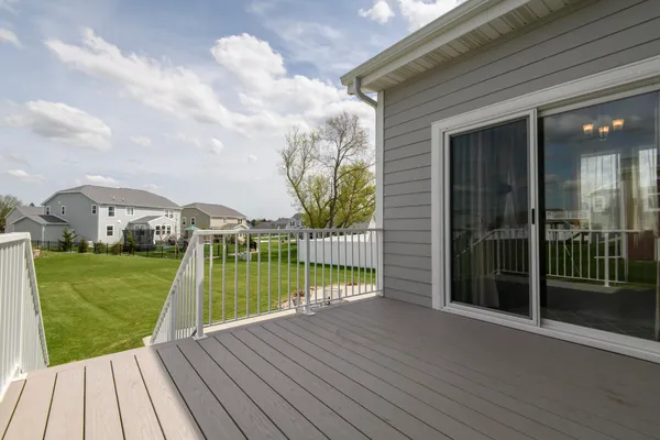 $759,900 | W241-n5660 Maple Grove Lane, Sussex, WI 53089