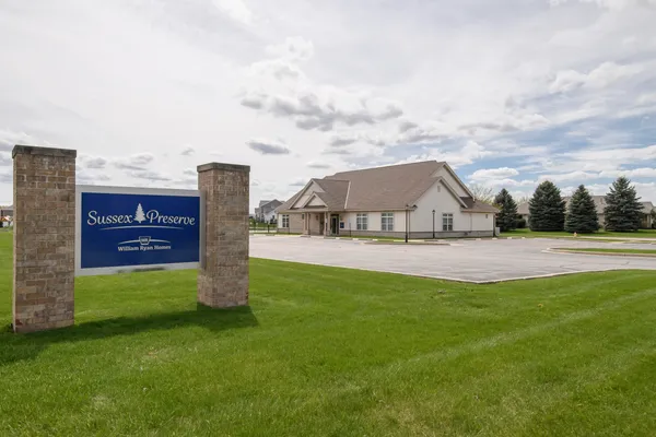 $759,900 | W241-n5660 Maple Grove Lane, Sussex, WI 53089