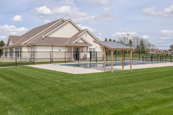 $759,900 | W241-n5660 Maple Grove Lane, Sussex, WI 53089