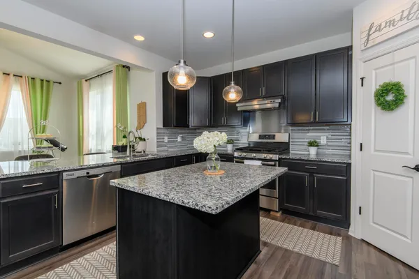 $759,900 | W241-n5660 Maple Grove Lane, Sussex, WI 53089