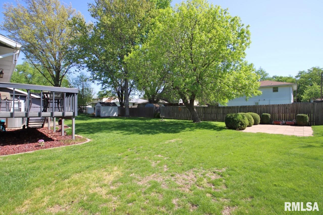 204 Hemlock Street Pekin, IL 61554 - Photo 10 of 71