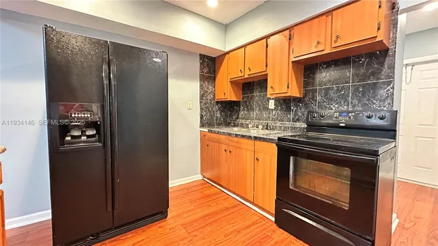 $2,300 | 2220 Charleston Street, Unit 1, Hollywood, FL 33020