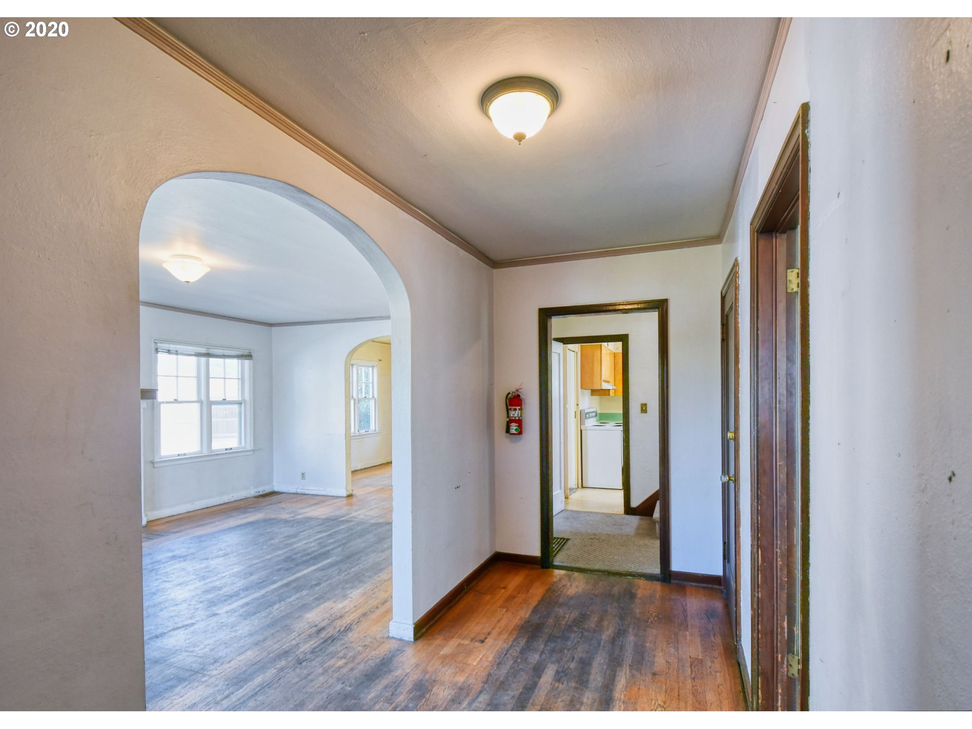 346 Southeast 2nd Street Pendleton, OR 97801 - Photo 4 of 32