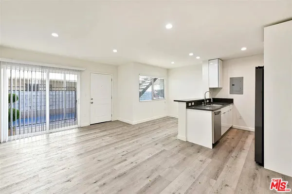 $2,000 | 5529 Bonner Avenue, Unit 2, North Hollywood, CA 91601