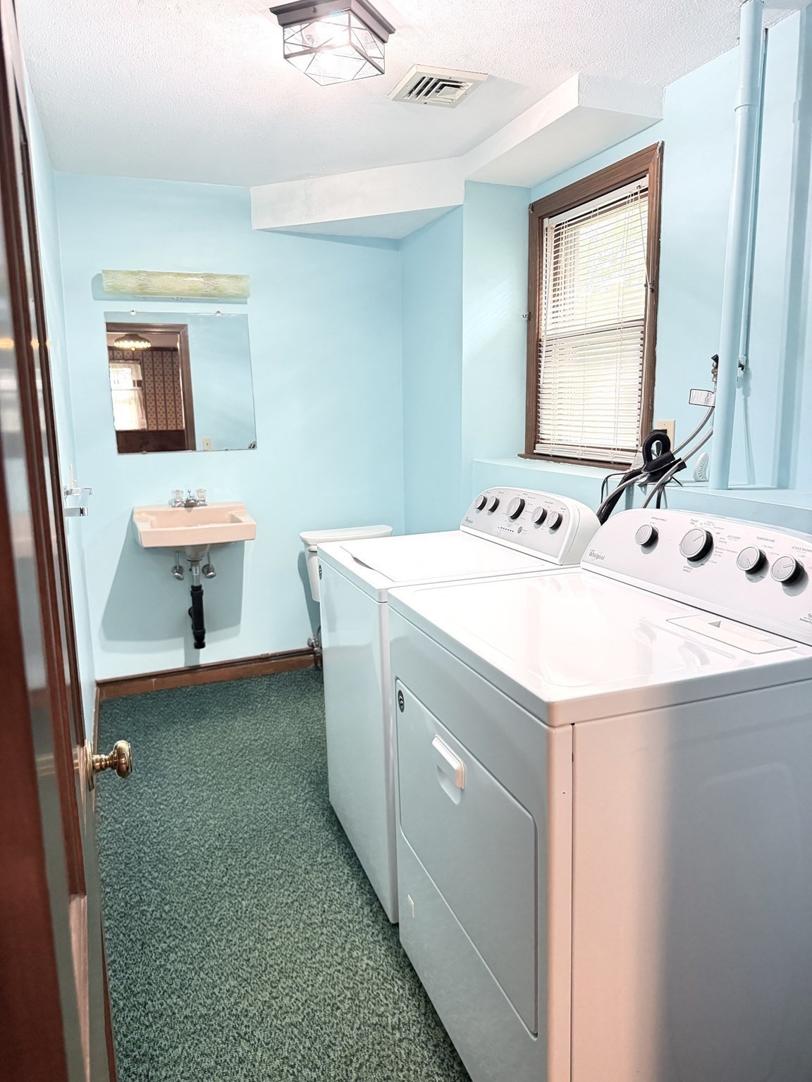 79 Porter Road East Longmeadow, MA 01028 - Photo 36 of 42 Gallery Image 36