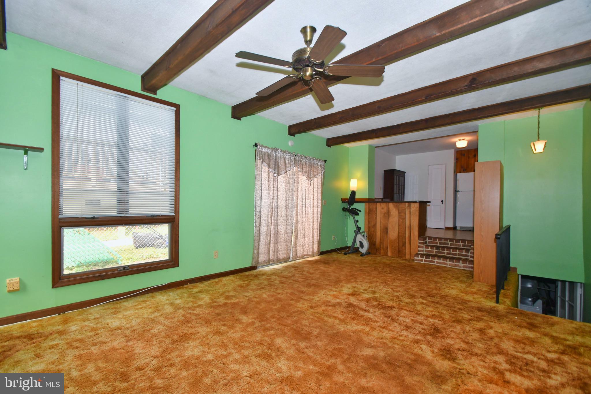 1605 Mussula Road Baltimore, MD 21286 - Photo 12 of 37 Large Family Room