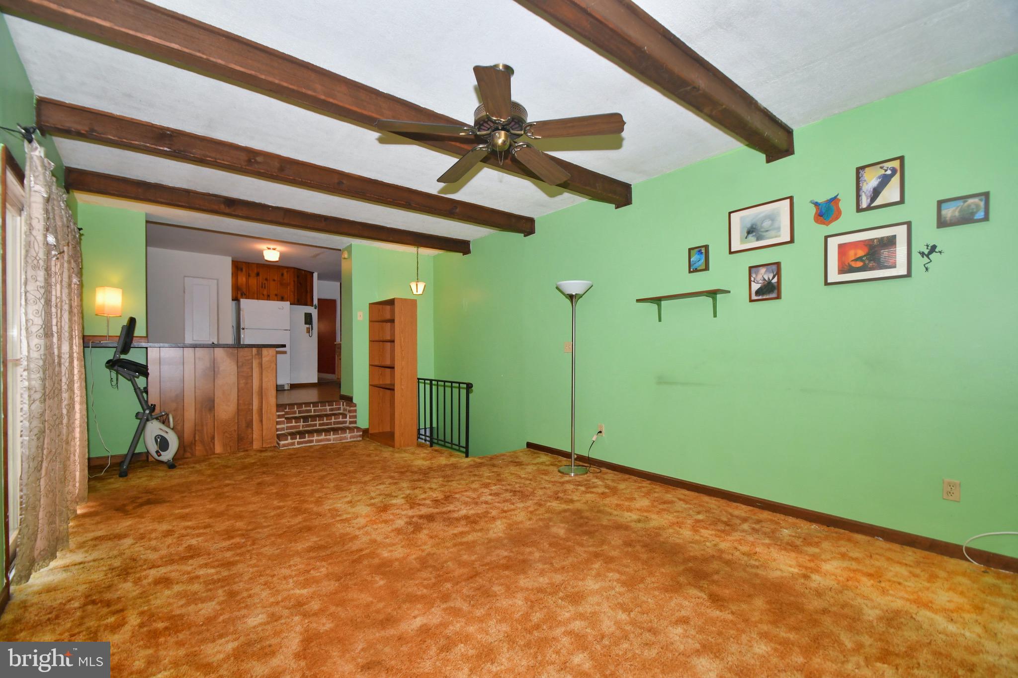 1605 Mussula Road Baltimore, MD 21286 - Photo 13 of 37 Family Room
