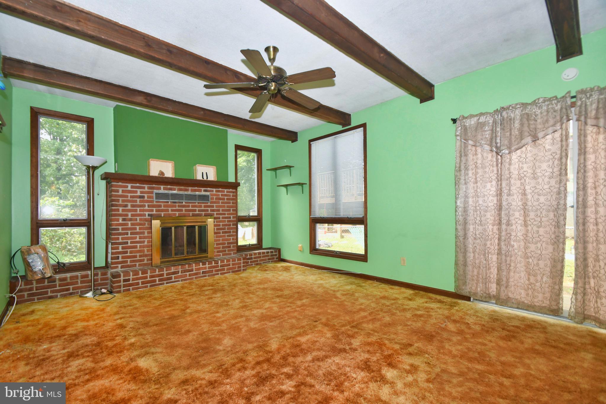 1605 Mussula Road Baltimore, MD 21286 - Photo 14 of 37 Family Room