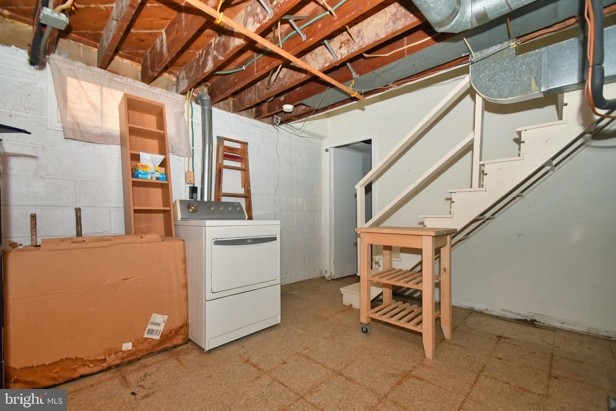 1605 Mussula Road Baltimore, MD 21286 - Photo 27 of 37 Basement Laundry/Utility Room