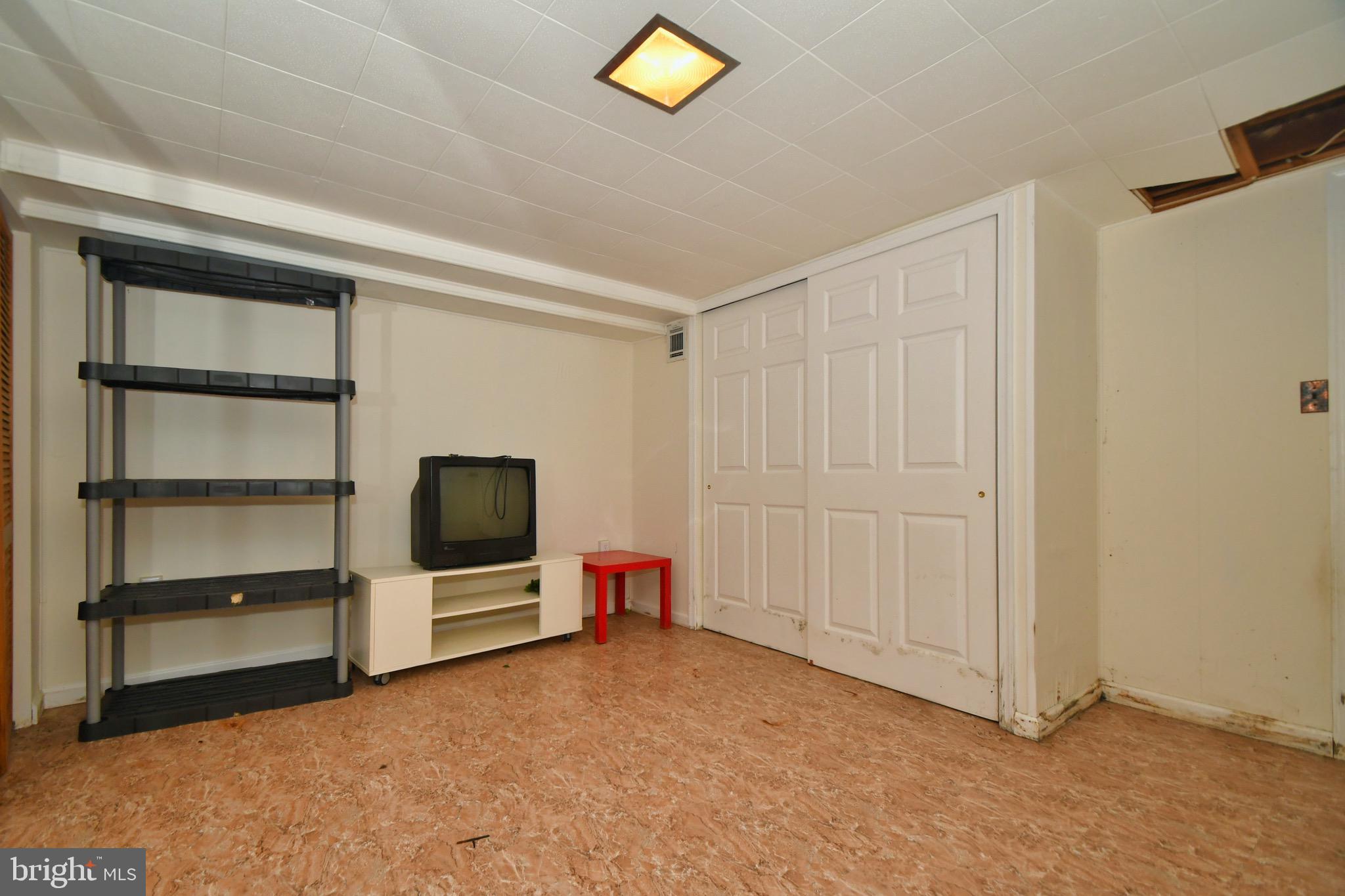 1605 Mussula Road Baltimore, MD 21286 - Photo 28 of 37 Basement Bonus Room