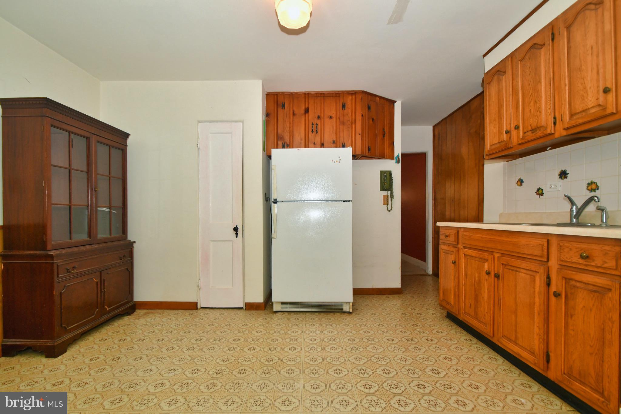 1605 Mussula Road Baltimore, MD 21286 - Photo 7 of 37 Kitchen