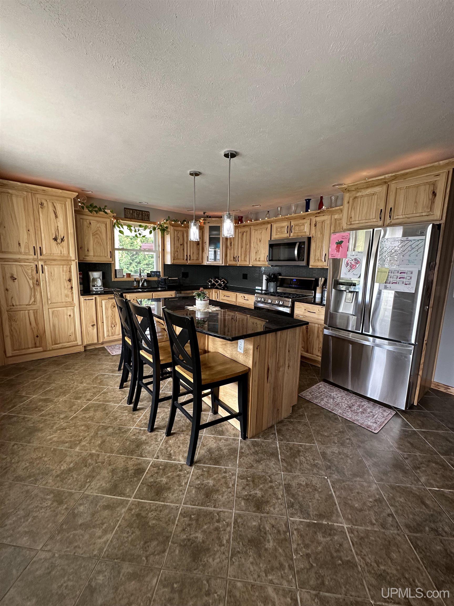 4197 20th Road Gladstone, MI 49837 - Photo 5 of 48