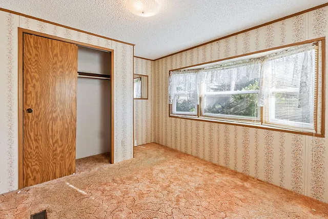 $1,200,000 | 41 Milkweed Lane, Sidney, ME 04330