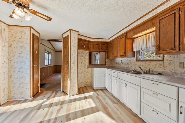 $1,200,000 | 41 Milkweed Lane, Sidney, ME 04330