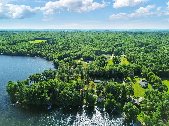 $1,200,000 | 41 Milkweed Lane, Sidney, ME 04330