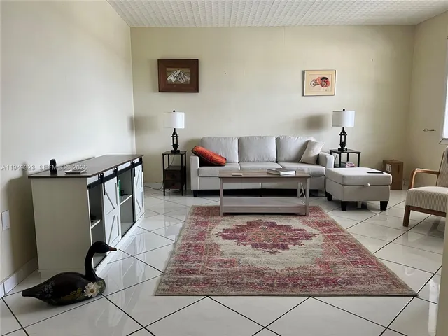 $53,500 | 16750 Northeast 14th Avenue, Unit 310, Miami, FL 33162