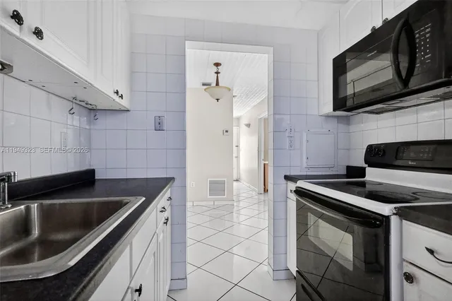 $53,500 | 16750 Northeast 14th Avenue, Unit 310, Miami, FL 33162