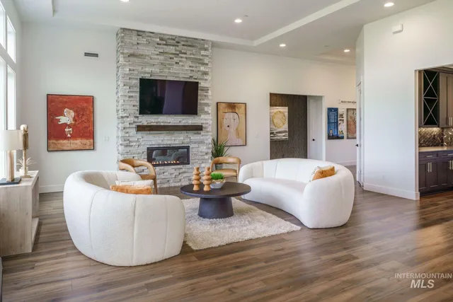 $1,399,900 | 7623 West Flathead Lake Street, Eagle, ID 83616