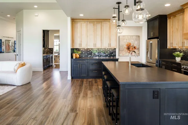 $1,399,900 | 7623 West Flathead Lake Street, Eagle, ID 83616