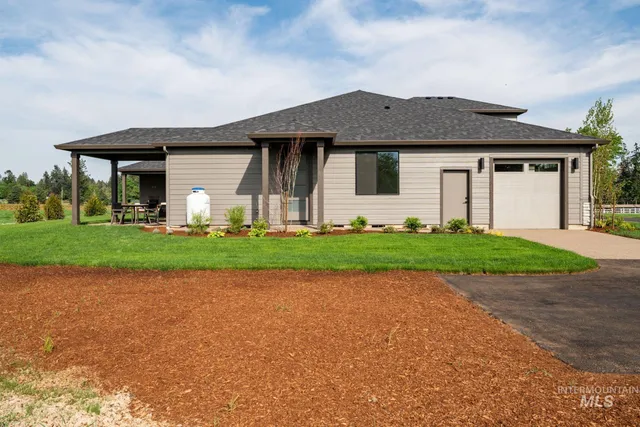 $1,399,900 | 7623 West Flathead Lake Street, Eagle, ID 83616