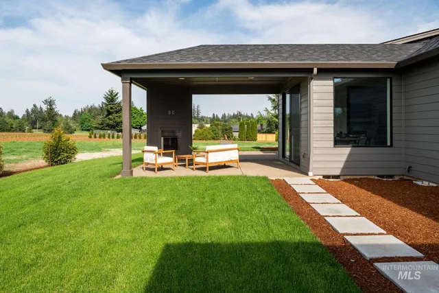 $1,399,900 | 7623 West Flathead Lake Street, Eagle, ID 83616