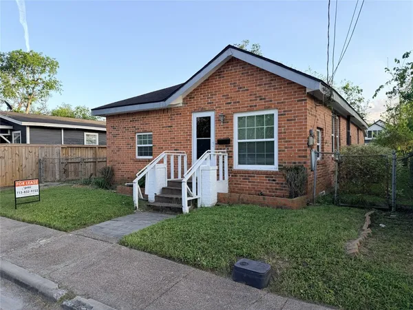 $1,650 | 3014 Rosalie Street, Houston, TX 77004