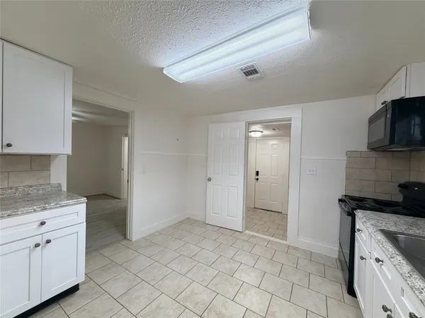 $1,650 | 3014 Rosalie Street, Houston, TX 77004