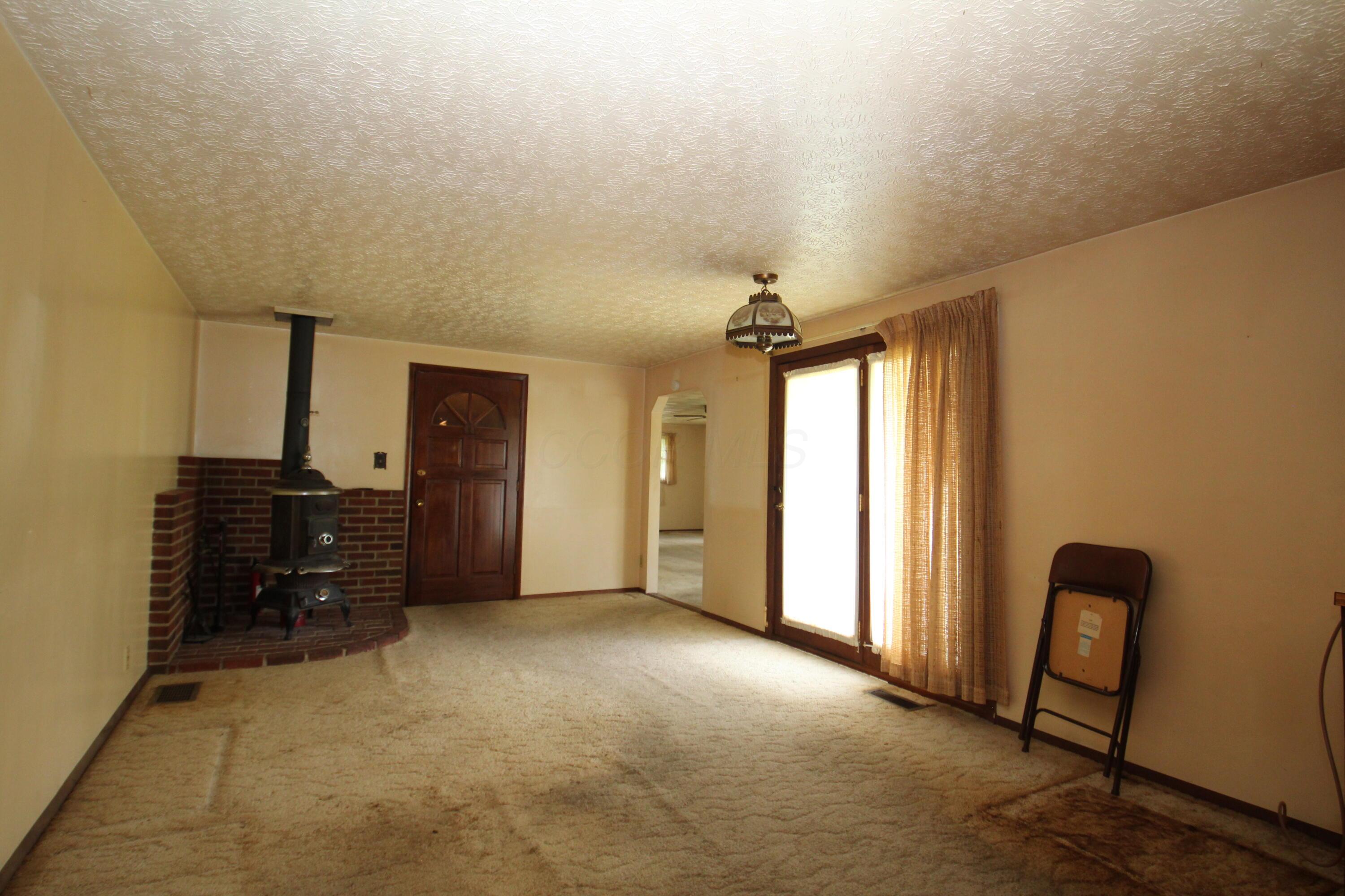 5726 Refugee Road Baltimore, OH 43105 - Photo 17 of 29 eating/dining space