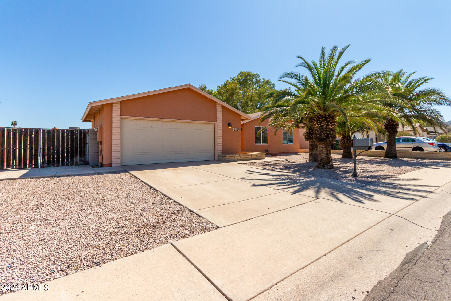 4825 East Pearce Road Phoenix, AZ 85044 - Photo 9 of 50 Front