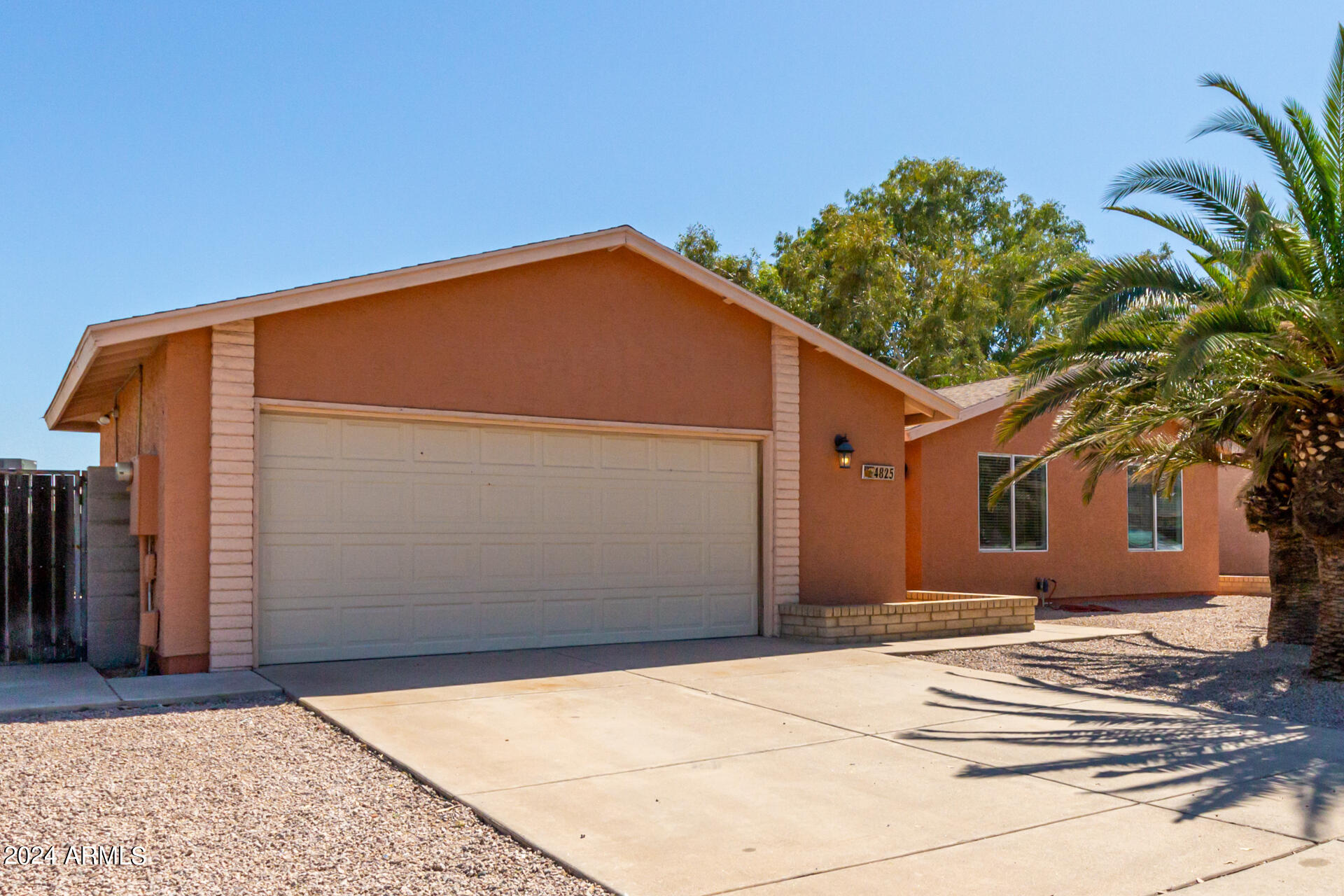 4825 East Pearce Road Phoenix, AZ 85044 - Photo 10 of 50 Front.