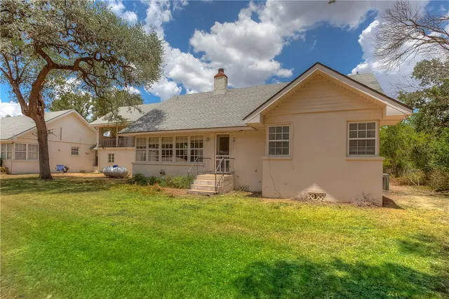 $2,100 | 8652 A Miller Creek Loop, Johnson City, TX 78636