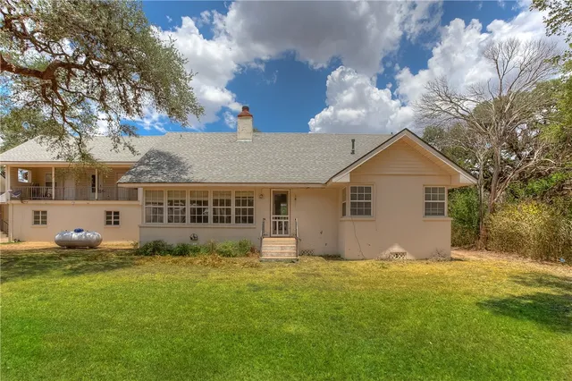 $2,100 | 8652 A Miller Creek Loop, Johnson City, TX 78636