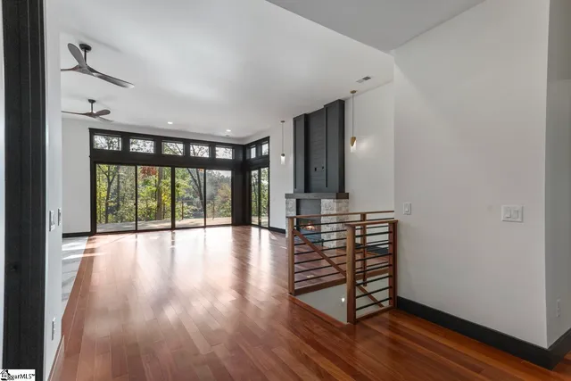 $2,997,000 | 4014 Hardwood Pointe Drive, West Union, SC 29696