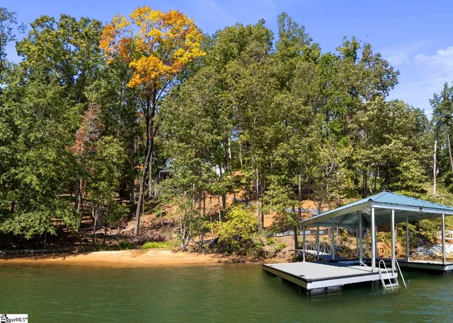 $2,997,000 | 4014 Hardwood Pointe Drive, West Union, SC 29696