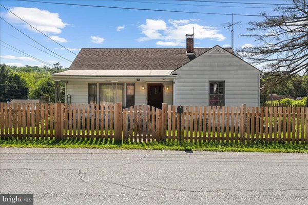 $155,000 | 246 Maryland Avenue, Hancock, MD 21750
