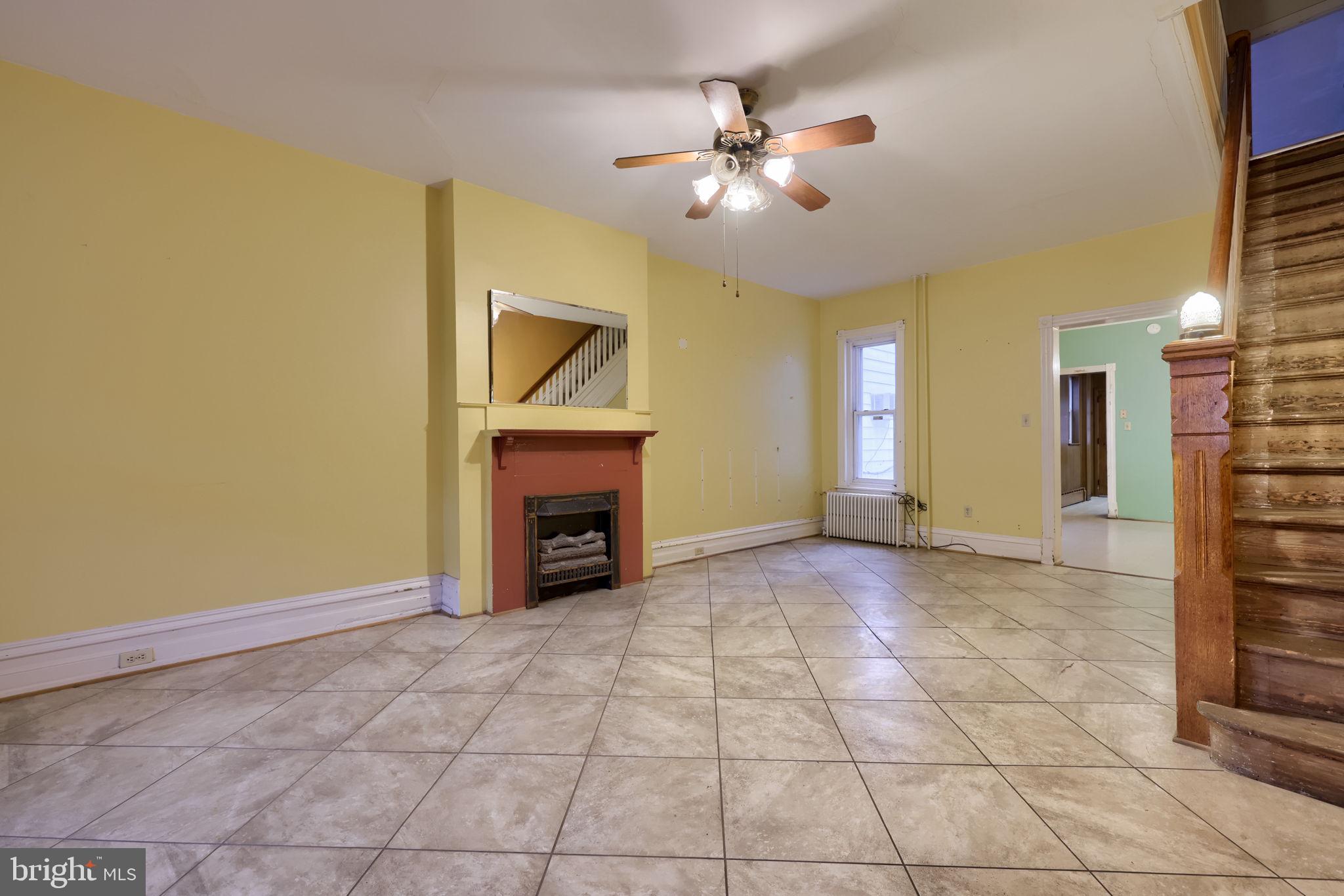 824 Madison Avenue Reading, PA 19601 - Photo 2 of 32