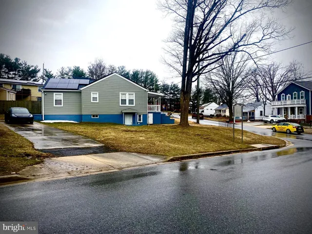 $309,990 | 805 Minna Avenue, Capitol Heights, MD 20743