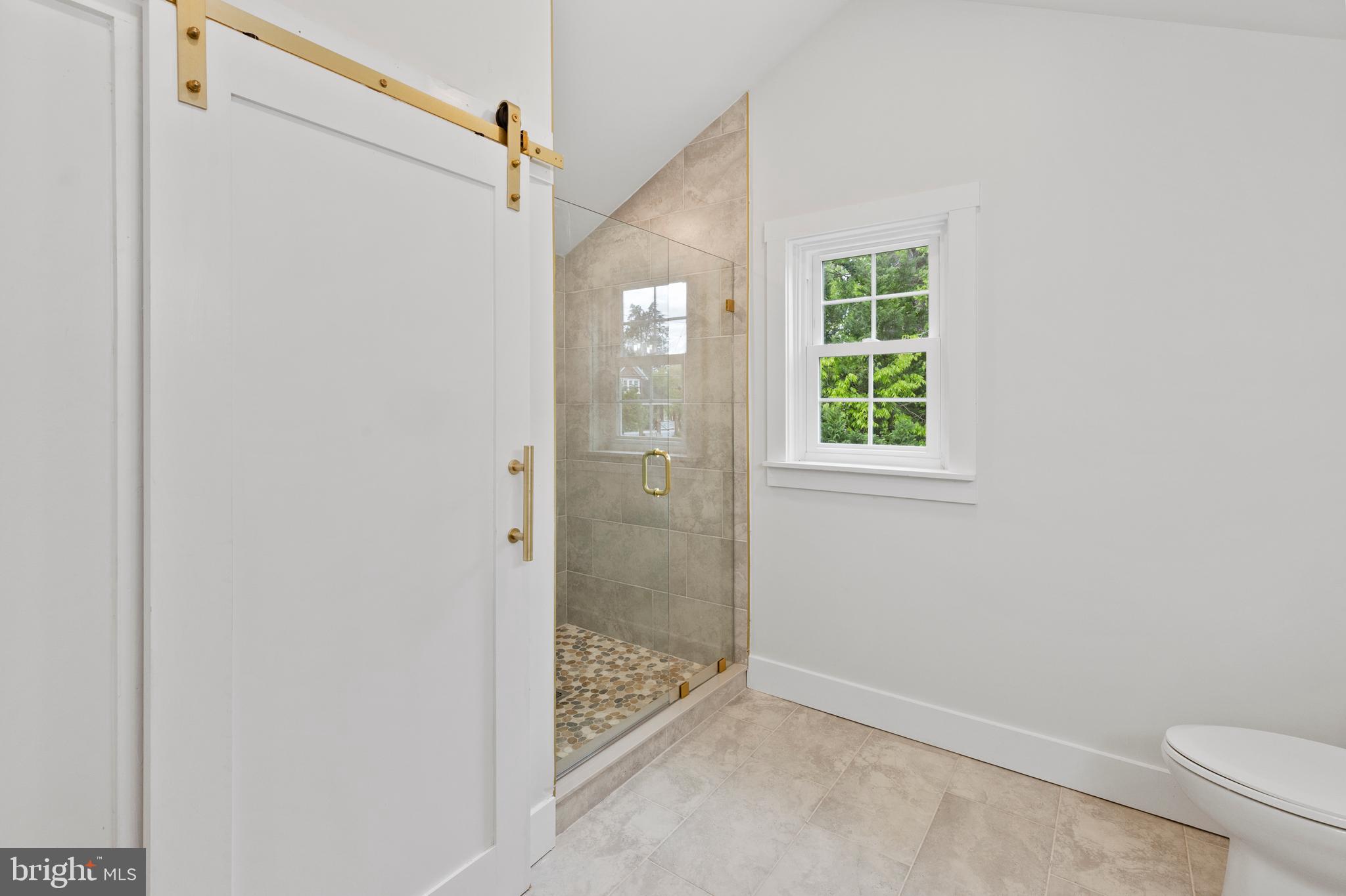 303 East Colonial Highway Hamilton, VA 20158 - Photo 18 of 38