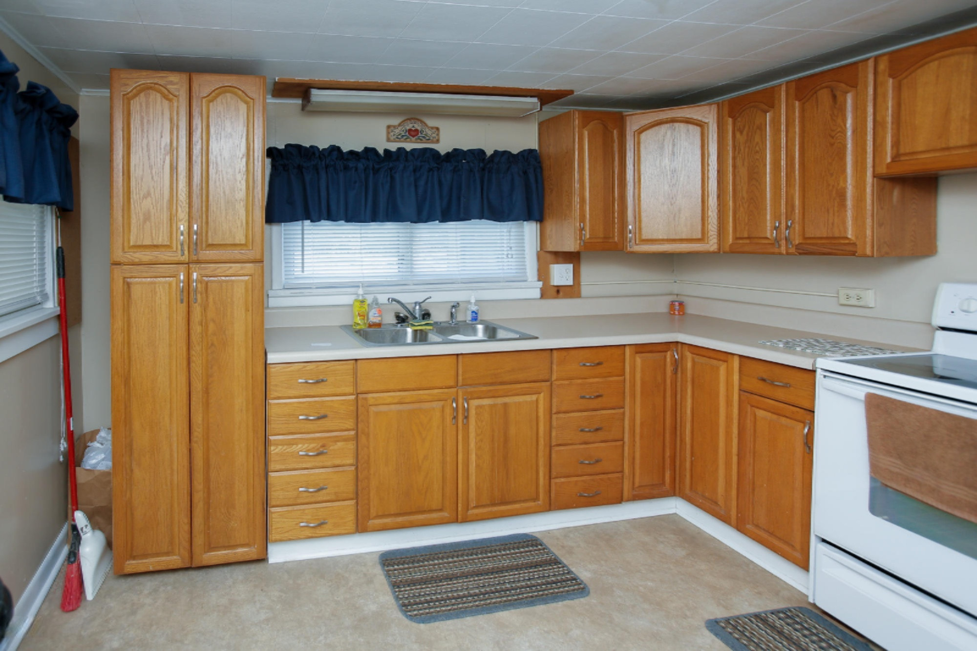 11950 Case Road Bellevue, MI 49021 - Photo 8 of 25 11950 case road-108