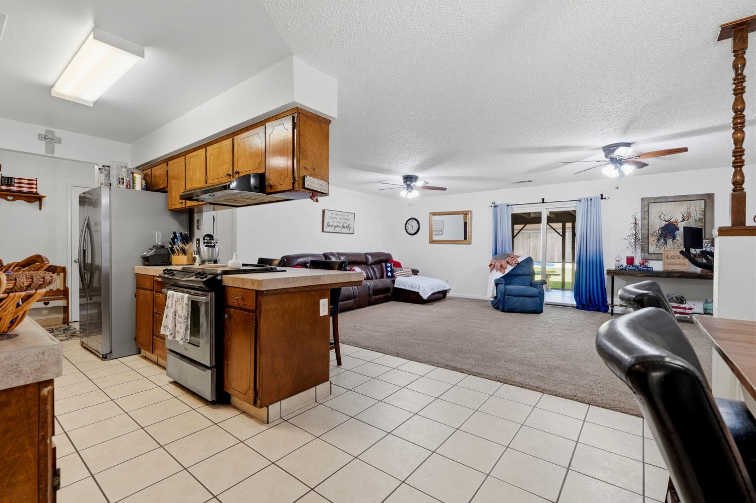 2124 Neill Way Hanford, CA 93230 - Photo 21 of 41