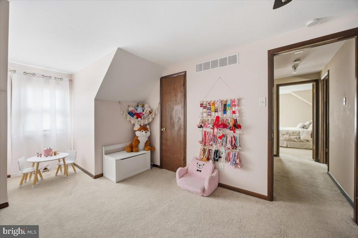 1518 Commissioners Road Mullica Hill, NJ 08062 - Photo 28 of 35 a view of a livingroom with table and workspace