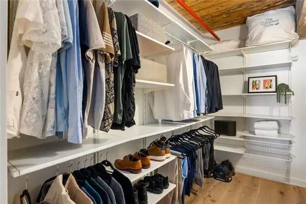 a view of utility room