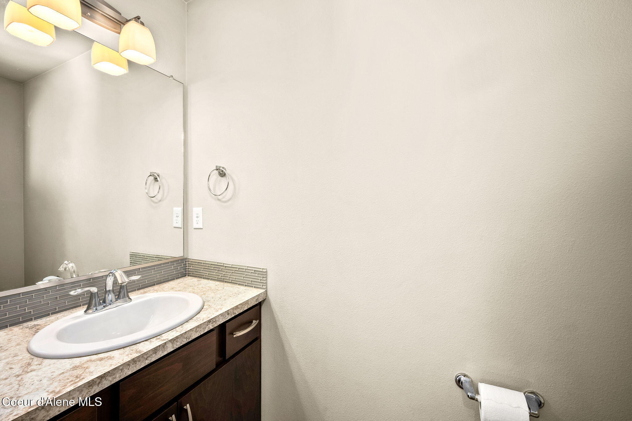 6551 Cornwall Street Coeur D'Alene, ID 83815 - Photo 18 of 53 Half Bathroom - Main Floor